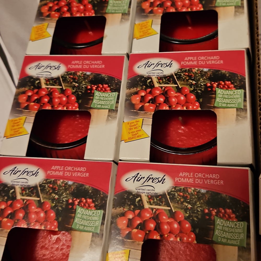 Red Apple Orchard Scented Candle